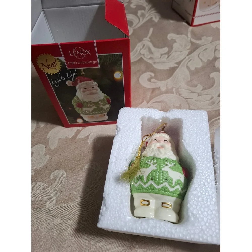 Lenox Light Up Christmas Sweater Santa Ornament Porcelain Figurine 870928